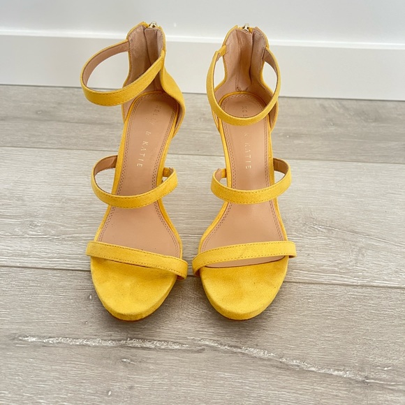 Kelly & Katie COURTNEE sandal - Picture 1 of 5